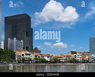 dh BOAT QUAY Singapur alten neuen Gebäuden Waterfront Singapore River Stockfoto