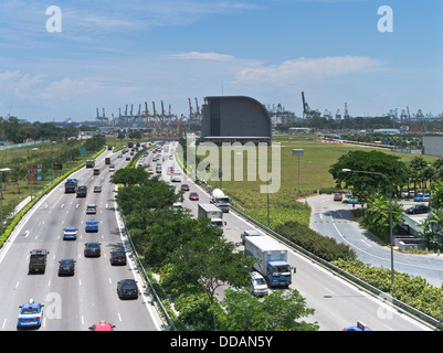 dh East Coast Parkway MARINA BAY SINGAPUR Verkehr auf Multi Zweispuriger Straßenwagen Stockfoto