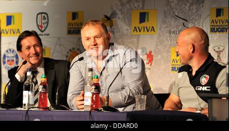 London, UK. 29. August 2013. Dean Richards spricht den Newcastle Falcons Direktor des Rugby während des Besuchs der Aviva Premiership Saison Start 2013 / 2014 im Twickenham Stadion am 29. August 2013 in London, England. Bildnachweis: Aktion Plus Sport/Alamy Live-Nachrichten Stockfoto