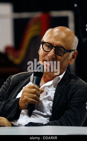 Michael Nyman ist während der Aufzeichnung einer Sinfonie gesehen, während 2014 seinen 70. Geburtstag feiern freigegeben werden. Stockfoto