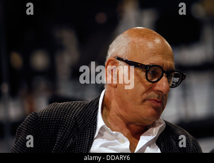 Michael Nyman ist während der Aufzeichnung einer Sinfonie gesehen, während 2014 seinen 70. Geburtstag feiern freigegeben werden. Stockfoto