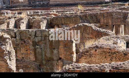 alten Kellern und Geheimgänge des Kolosseums in Rom Italien Stockfoto