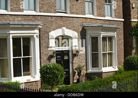 Doppelten Bucht fronted viktorianischen Haus in der Stadt York North Yorkshire England UK Stockfoto