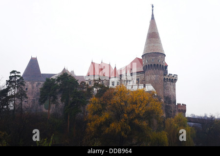 Außenansicht des Corvin Burg von Hunedoara in Rumänien Stockfoto