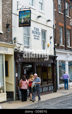 DIE LAST DROP INN Traditionskneipe im Colliergate in der Innenstadt von York North Yorkshire England UK Stockfoto