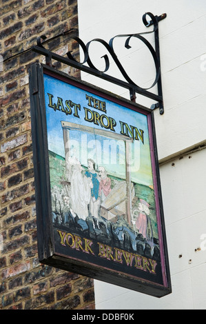 DIE LAST DROP INN Traditionskneipe im Colliergate in der Innenstadt von York North Yorkshire England UK Stockfoto