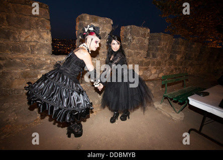 Gothic Music Festival ENTREMURALHAS, das im Schloss von Leiria in Portugal stattfindet. Stockfoto