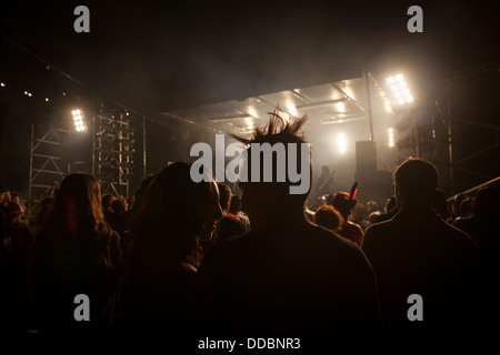 Gothic Music Festival ENTREMURALHAS, das im Schloss von Leiria in Portugal stattfindet. Stockfoto