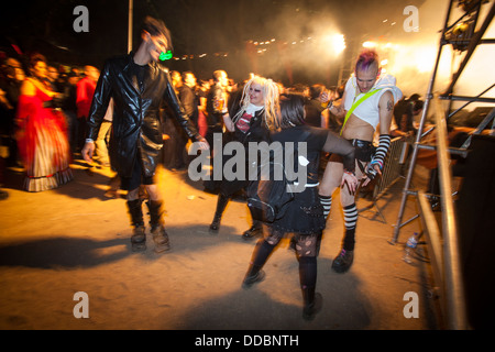 Gothic Music Festival ENTREMURALHAS, das im Schloss von Leiria in Portugal stattfindet. Stockfoto