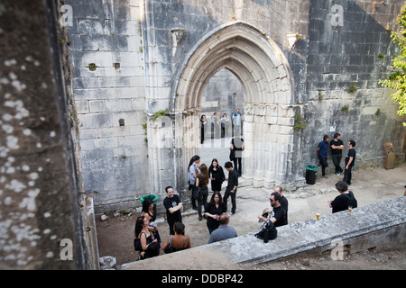 Gothic Music Festival ENTREMURALHAS, das im Schloss von Leiria in Portugal stattfindet. Stockfoto