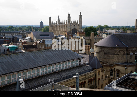 Blick über die Dächer Cambridge-Mittelengland mit Blick auf King es College chapel Stockfoto