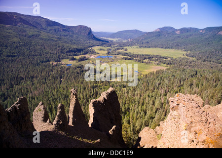 Diese atemberaubenden Blick aus Wolf Creek Pass in Richtung Pagosa Springs, hielt uns in unsere Spuren, südlichen Colorado, USA Stockfoto