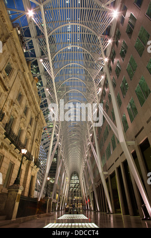 MERCHANT BANK ALTBAU IM NEUEN LAMBERT GALLERIA BROOKFIELD PLACE ATRIUM (© BREGMAN & HAMANN 1992) KÖNNEN DIE INNENSTADT VON TORONTO ONTARIO Stockfoto