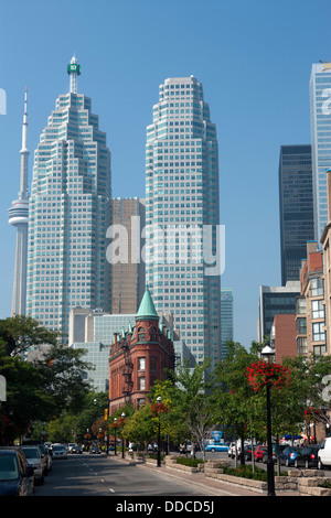 GOODERHAM BUILDING (©DAVID ROBERTS JR 1892) BROOKFIELD PLACE (© BREGMAN & HAMANN 1992) FRONT STREET TORONTO ONTARIO KANADA Stockfoto