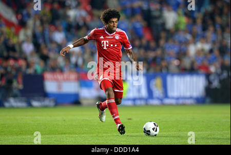 Prag, Tschechische Republik. 30. August 2013. Dante von München während der Fußball-UEFA Super Cup Spiel FC Bayern München gegen FC Chelsea im Eden-Stadion in Prag, Tschechische Republik, 30. August 2013. Foto: Thomas Eisenhuth/Dpa/Alamy Live News Stockfoto