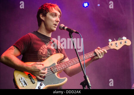 Bingley, Yorkshire. 30. August 2013. Die Dunwells führen auf der Bühne am 1. Tag des Bingley Live-Musik. Andere Handlungen, die auf die Rechnung gehören The Cribs, Primal Scream, The Human League und Chic. © Thomas Jackson/Alamy Live-Nachrichten Stockfoto