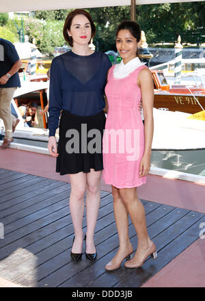 MICHELLE DOCKERY FRIDA PINTO MIU MIU Frauen TALES. &#XA; 70. Venedig FILM FESTIVAL LIDO Venedig Italien 31. August 2013 Stockfoto