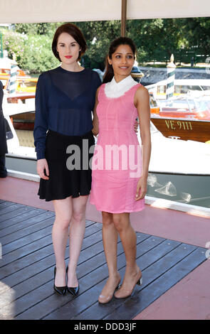 MICHELLE DOCKERY FRIDA PINTO MIU MIU Frauen TALES. &#XA; 70. Venedig FILM FESTIVAL LIDO Venedig Italien 31. August 2013 Stockfoto