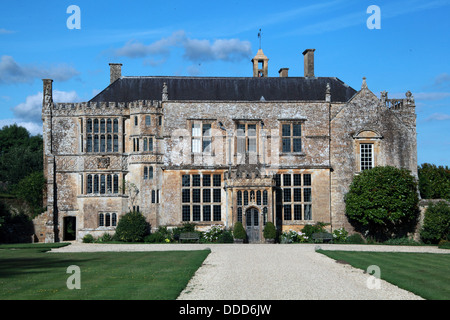 Brympton d'Evercy Manor House, darunter St. Andrews Kirche, in der Nähe von Yeovil, Somerset, South West England, Großbritannien Stockfoto