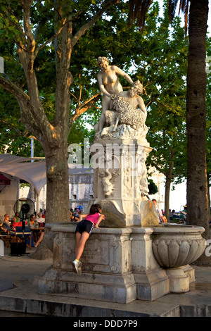 Brunnen auf Brsalje Terrasse, Dubrovnik, Kroatien, Europa Stockfoto