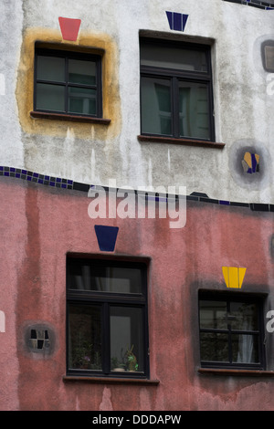 Berühmten Hundertwasserhaus Wohnungen in Wien Stockfoto