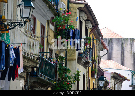 Fluss Douro, Altstadt Ribeira, kleinen Gassen, Häuser, Restaurants, Bars, Cafés, Flussschiffe, Hafen Häuser, Oporto, Porto, Portugal Stockfoto