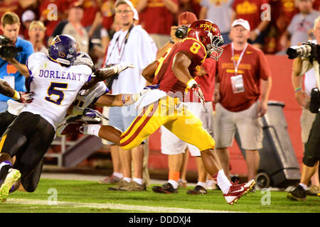 31. August 2013 - Ames, Iowa, Vereinigte Staaten von Amerika - 31. August., 2013: Iowa State RB James White in Aktion während der NCAA Football-Spiel zwischen den Iowa State Zyklonen und Northern Iowa Panthers im Jack Trice Stadium in Ames, Iowa... KE-Lu/CSM Stockfoto