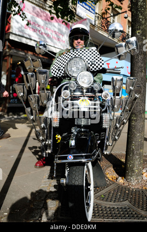 MOD-Roller Fahrer, Sheffield Stadtzentrum, England. Stockfoto