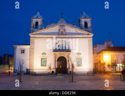 Igreja de Santa Maria in der Nacht Praça Infante Dom Henrique Lagos Algarve Portugal Stockfoto