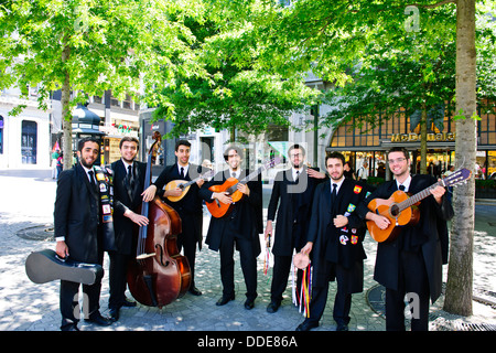 Band der portugiesische Pianisten, Praca de Liberdade, Main City Square, Oporto, Porto, Portugal Stockfoto