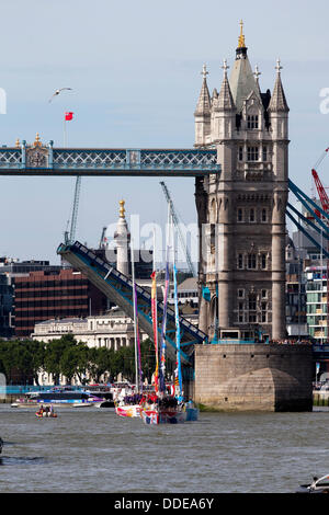 London, UK. 1. September 2013. Clipper Round the World Race beginnt, St Katharine Docks. Bildnachweis: Simon Balson/Alamy Live-Nachrichten Stockfoto