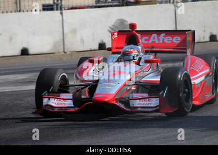 Baltimore, Maryland, USA. 1. September 2013. IndyCar, Grand Prix von Baltimore, Baltimore, MD, 30 August – 1. September 2013, SEBASTIEN BOURDAIS, Dragon Racing © Ron Bijlsma/ZUMAPRESS.com/Alamy Live-Nachrichten Stockfoto