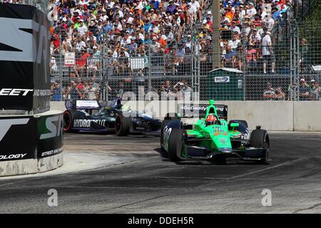 Baltimore, Maryland, USA. 1. September 2013. IndyCar, Grand Prix von Baltimore, Baltimore, MD, 30 August – 1. September 2013, JAMES HINCHCLIFFE, Andretti Autosport © Ron Bijlsma/ZUMAPRESS.com/Alamy Live-Nachrichten Stockfoto