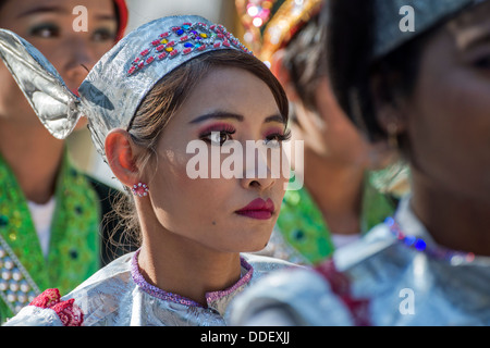 Frauen in ein fest für die Initiation der jungen Mönche Mandalay Myanmar Stockfoto