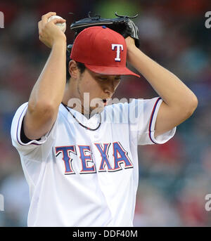 Yu Darvish (Rangers), 30. August 2013 - MLB: Krug Yu Darvish der Texas Rangers während der Major League Baseball Spiel gegen die Minnesota Twins bei Rangers Ballpark in Arlington in Arlington, Texas, Vereinigte Staaten von Amerika. (Foto: AFLO) Stockfoto