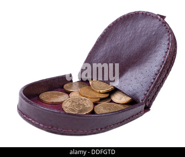 Vintage Stil braun Leder Geldbörse mit Münzen. Close-up. Isoliert auf weißem Hintergrund. Stockfoto