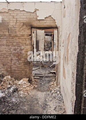 Leyland, Lancashire, UK, 2. September 2013. Nachwirkungen des verheerenden Brand bei Leyland St. Mary's Catholic Technik College. © Sue Burton/Alamy News Stockfoto