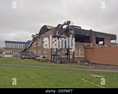 Leyland, Lancashire, UK, 2. September 2013. Nachwirkungen des verheerenden Brand bei Leyland St. Mary's Catholic Technik College. © Sue Burton/Alamy News Stockfoto