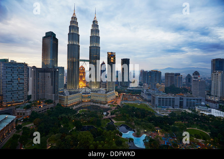 Malaysia, Selangor state, Kuala Lumpur, KLCC (Kuala Lumpur City Center), Petronas towers Stockfoto