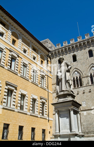 Statue von Sallustio Bandini in Siena Stockfoto