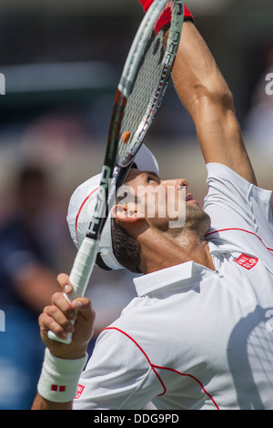 Novak Djokovic (SRB) im Wettbewerb um die 2013 US Open Tennis Championships. Stockfoto