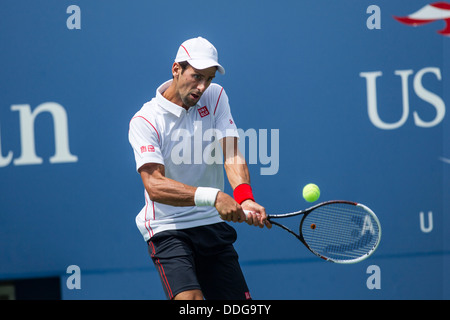 Novak Djokovic (SRB) im Wettbewerb um die 2013 US Open Tennis Championships. Stockfoto