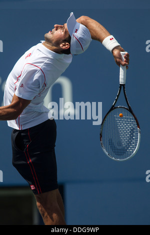 Novak Djokovic (SRB) im Wettbewerb um die 2013 US Open Tennis Championships. Stockfoto