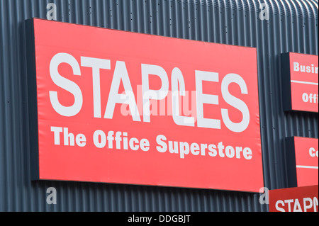 STAPLES Büro-Shop in der Stadt York North Yorkshire England UK Stockfoto