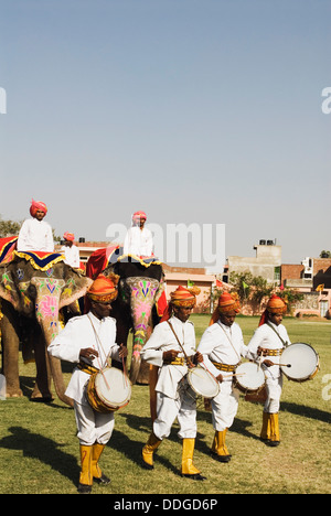 Königliche Prozession während Elephant Festival, Jaipur, Rajasthan, Indien Stockfoto