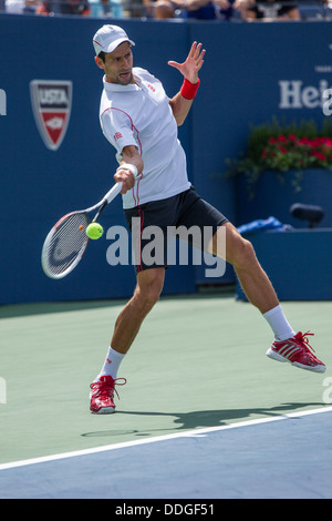 Novak Djokovic (SRB) im Wettbewerb um die 2013 US Open Tennis Championships. Stockfoto