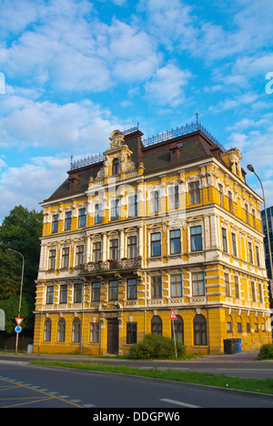 Neo-Renaissance-Architektur entlang Dr Milady Horakove Strasse Zentrum Liberec Stadt Krajský Soud Region Nordböhmen Tschechien Stockfoto