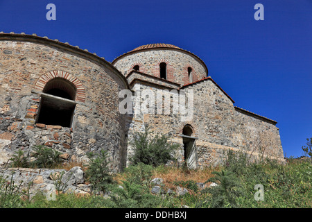 Die kleine Buffavento, unterhalb des großen Schlosses, ehemals Wegweiser zwischen den Schlössern der St. Hilarion und Kantara, Nord-Zypern Stockfoto