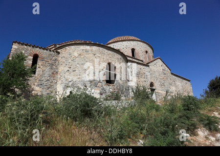 Die kleine Buffavento, unterhalb des großen Schlosses, ehemals Wegweiser zwischen den Schlössern der St. Hilarion und Kantara, Nord-Zypern Stockfoto