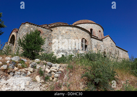 Die kleine Buffavento, unterhalb des großen Schlosses, ehemals Wegweiser zwischen den Schlössern der St. Hilarion und Kantara, Nord-Zypern Stockfoto